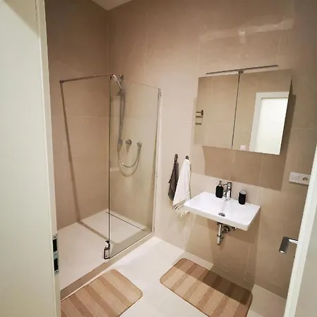 Atlas In The Historical Center Of With Free Private Parking *