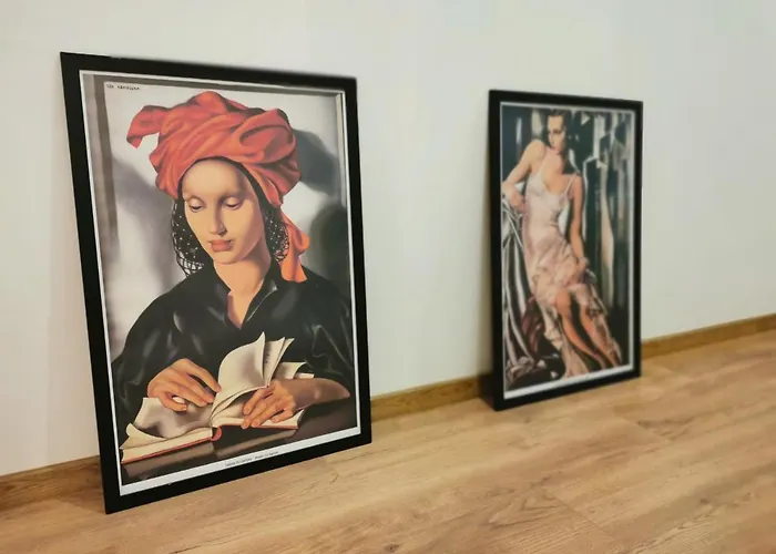 Atlas In The Historical Center Of With Free Private Parking