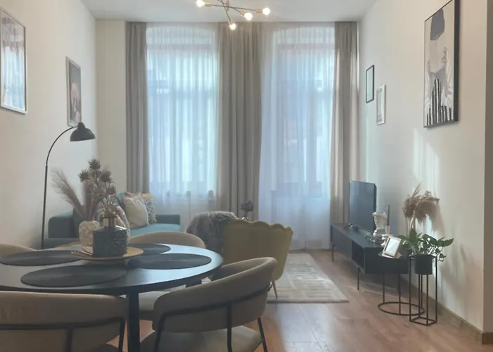 Apartman Atlas In The Historical Center Of With Free Private Parking Kassa