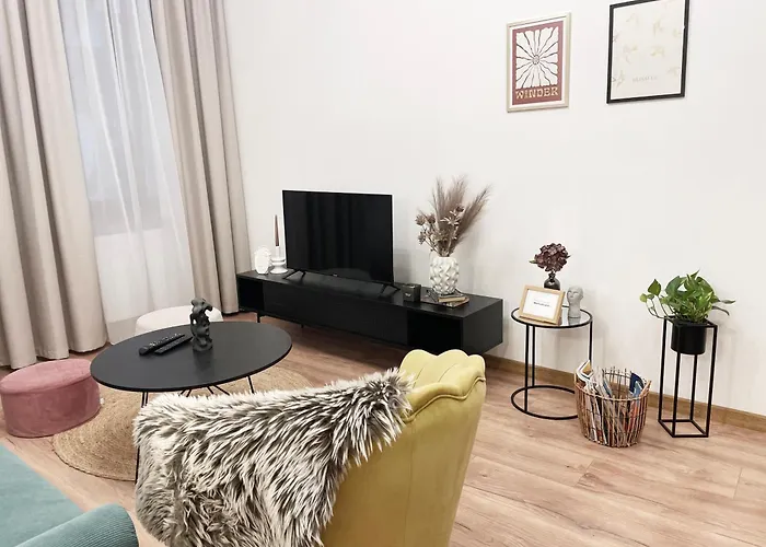 Atlas In The Historical Center Of With Free Private Parking Apartman *